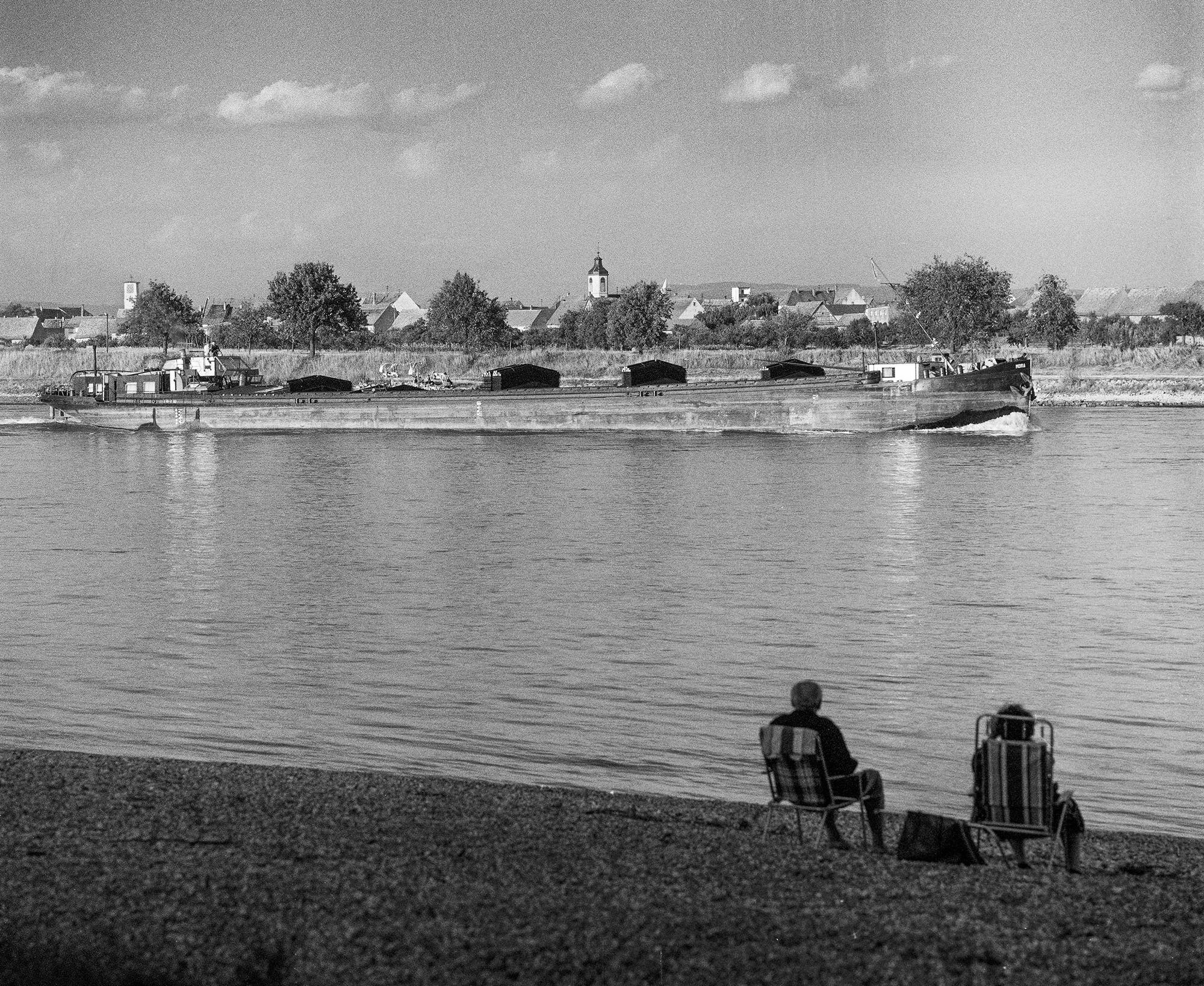 Altlußheim, Fern-Sehen am Rhein